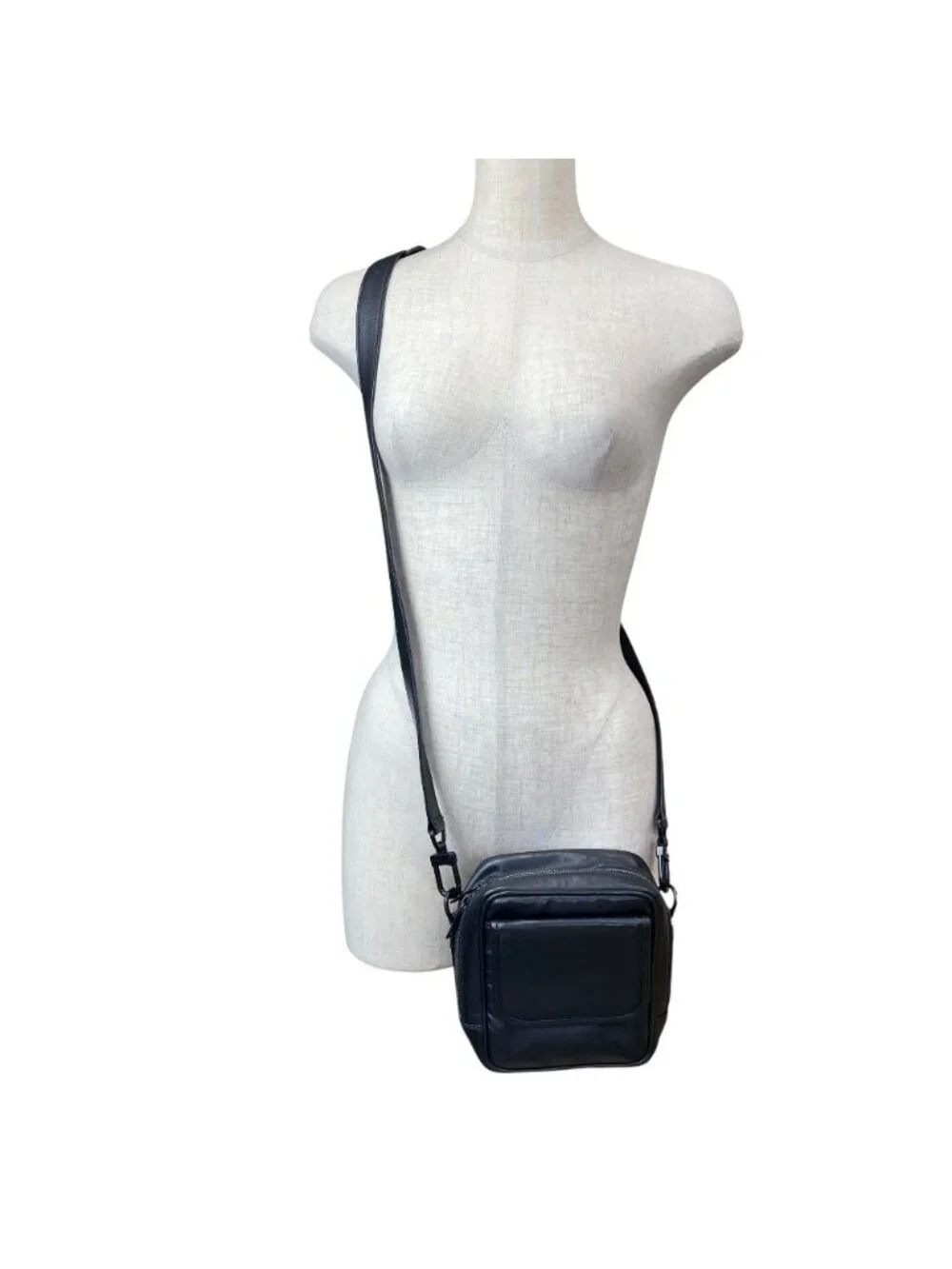 Louis Vuitton Monogram Diffille Peonia Shoulder Bag Leather Black Fine Daily